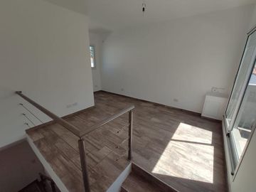 Muy lindo Triplex en venta en Juan de Garay 3220