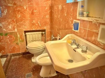 Venta importante  casa   barrio Plaza Mitre .Mar del Plata