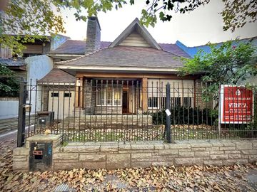 Venta importante  casa   barrio Plaza Mitre .Mar del Plata
