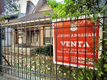 Venta importante  casa   barrio Plaza Mitre .Mar del Plata