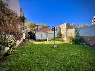 Venta importante  casa   barrio Plaza Mitre .Mar del Plata
