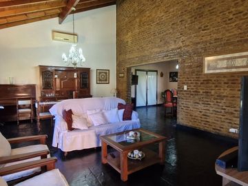 Chalet 5 ambientes