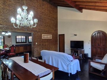 Chalet 5 ambientes