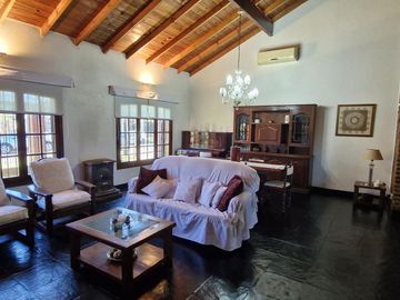 Chalet 5 ambientes