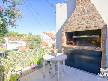 Casa 4 Ambientes con Terraza y Parrilla - Olivos.