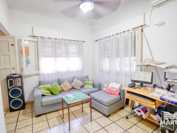 Casa 4 Ambientes con Terraza y Parrilla - Olivos.