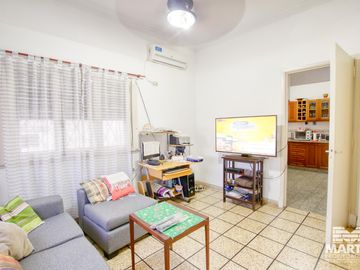 Casa 4 Ambientes con Terraza y Parrilla - Olivos.