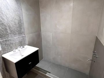 Venta de Departamento 3 ambientes con patio en Wilde (28883)