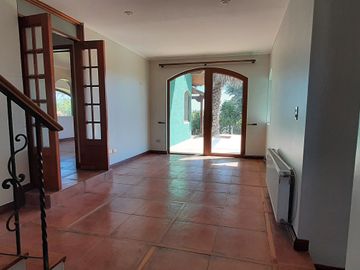 Linda casa en condominio exclusivo en sector Las Gaviotas a