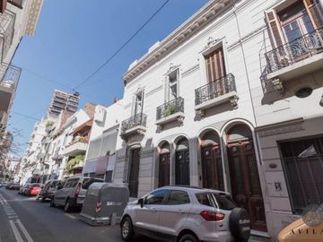 SIN EXPENSAS. Ph tipo casa de 5 ambientes con terraza y dependencia a la venta en Caballito