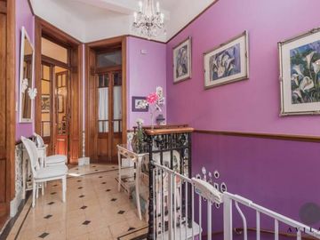 SIN EXPENSAS. Ph tipo casa de 5 ambientes con terraza y dependencia a la venta en Caballito