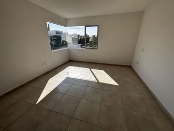 PUNTA JURIQUILLA QUERÉTARO CASA VENTA 3 RECAMARAS $4,400,000 MXN (SM)