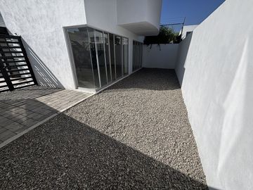 PUNTA JURIQUILLA QUERÉTARO CASA VENTA 3 RECAMARAS $4,400,000 MXN (SM)