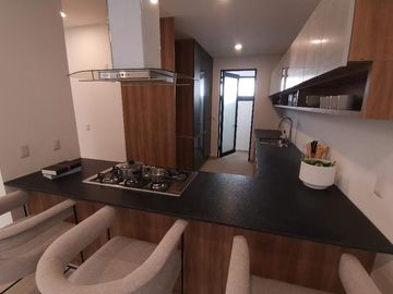 Vive la Elegancia y Comodidad en el Corazón del Querétaro Moderno, Casa en Venta.