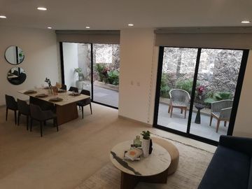 Vive la Elegancia y Comodidad en el Corazón del Querétaro Moderno, Casa en Venta.