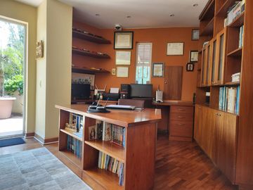 DE VENTA CASA DE LUJO CON 740m2 DE CONSTRUC. HABITABLES | 2.500 M2 TERRENO | 4 HABITAC. | CUMBAYA