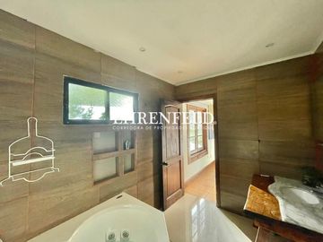 Mantagua. Parcela con casa de un piso.