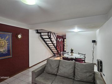 Venta PH  5 ambientes  2 dormitorios en Haedo Chico, 2 cocheras