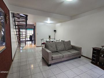 Venta PH  5 ambientes  2 dormitorios en Haedo Chico, 2 cocheras