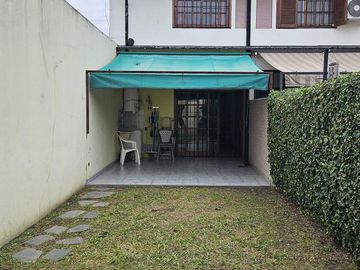 Venta PH  5 ambientes  2 dormitorios en Haedo Chico, 2 cocheras