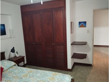 Vendo  Apartamento Frente a parque Peñón CALI