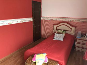 Casa en venta - 4 Dormitorios 3 Baños - Cocheras - 1.100Mts2 - Presidente Perón