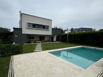 Casa en venta, 5 ambientes, en Haras Santa Maria, Escobar, GBA Norte