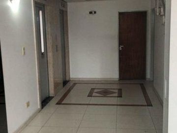 Departamento en venta - 1 Dormitorio 1 Baño - Cochera - 44Mts2 - Lomas de Zamora