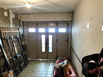 4 dorm - Garage - Jardín a metros de la Avda. H. Yrigoyen y del FCGR