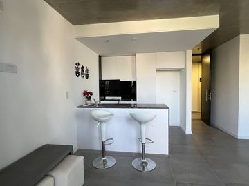 Venta departamento de un dormitorio y amenities en Barrio Luis Agote de Rosario.