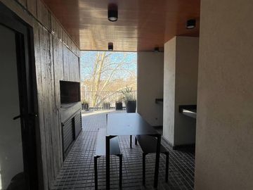 Venta departamento de un dormitorio y amenities en Barrio Luis Agote de Rosario.