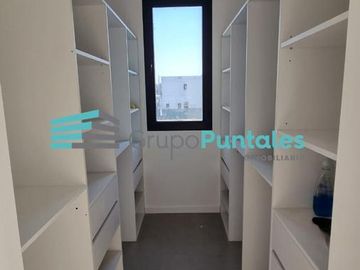 Propiedad a Estrenar a la Venta en Lagos de Canning sobre lote de 600m2 interno con excelente orientación de sol