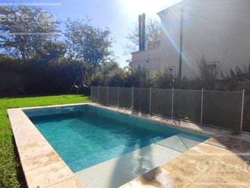 Casa moderna en venta 5 ambientes  en Fincas de Hudson Barrio Cerrado. Hudson, Berazategui