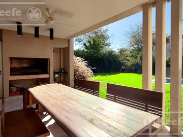 Casa moderna en venta 5 ambientes  en Fincas de Hudson Barrio Cerrado. Hudson, Berazategui