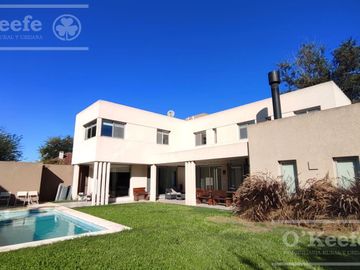 Casa moderna en venta 5 ambientes  en Fincas de Hudson Barrio Cerrado. Hudson, Berazategui