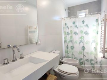 Casa moderna en venta 5 ambientes  en Fincas de Hudson Barrio Cerrado. Hudson, Berazategui