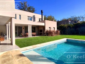 Casa moderna en venta 5 ambientes  en Fincas de Hudson Barrio Cerrado. Hudson, Berazategui