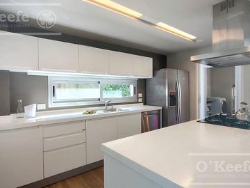 Casa moderna en venta 5 ambientes  en Fincas de Hudson Barrio Cerrado. Hudson, Berazategui