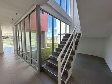 Casa Al Río En Venta - Barrio San Juan, Villanueva, Tigre