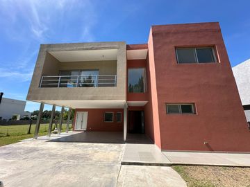 Casa Al Río En Venta - Barrio San Juan, Villanueva, Tigre