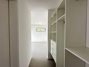 Casa Al Río En Venta - Barrio San Juan, Villanueva, Tigre