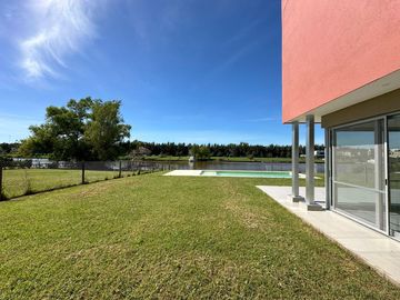 Casa Al Río En Venta - Barrio San Juan, Villanueva, Tigre