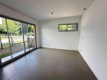 Casa Al Río En Venta - Barrio San Juan, Villanueva, Tigre