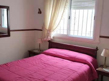 Amplia casa en  venta en Ramón Falcón 3300, Flores