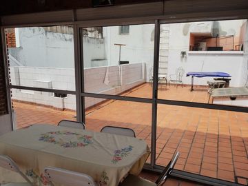 Amplia casa en  venta en Ramón Falcón 3300, Flores