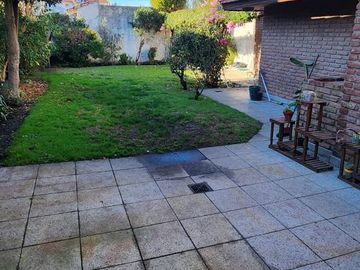 Casa en  Mitre y Laprida