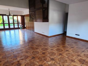 Casa en  Mitre y Laprida