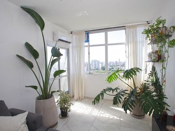 Departamento de 3 dormitorios en  Florida a una cuadra de Avda Maipú
