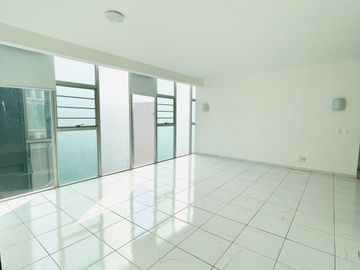 GRAN OPORTUNIDA DE INVERSION, IMPECABLE DEPARTAMENTO EN VENTA EN CIMA ESMERALDA