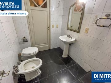 Un PH unico, con mas de 10 ambientes para aprovechar cada espacio! Visitalo Express HOY mismo!
